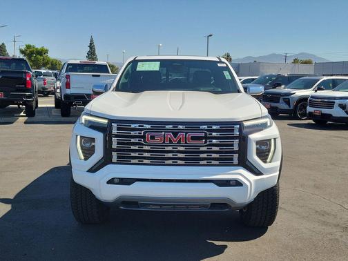 Summit White 2024 GMC Canyon Denali