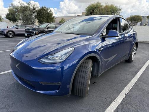 2023 Tesla Model Y Long Range Dual Motor All-Wheel Drive