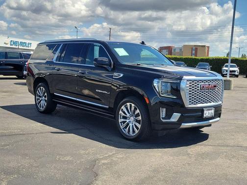 Onyx Black 2021 GMC Yukon XL Denali
