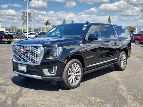 Onyx Black 2021 GMC Yukon XL Denali