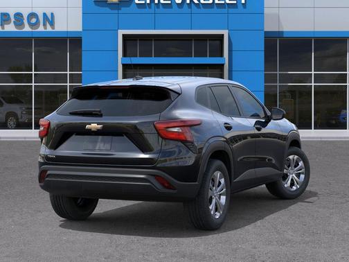 Mosaic Black Metallic 2026 Chevrolet Trax LS