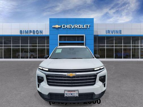 2025 Chevrolet Traverse LT