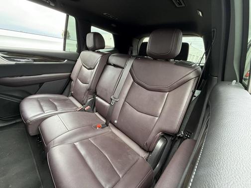 2023 Cadillac XT6 Premium Luxury FWD