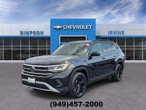 Deep Black Pearl 2022 Volkswagen Atlas 3.6L SE w/Technology