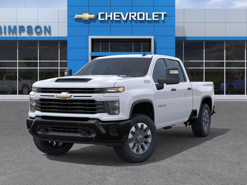 Summit White 2026 Chevrolet Silverado 2500 Custom