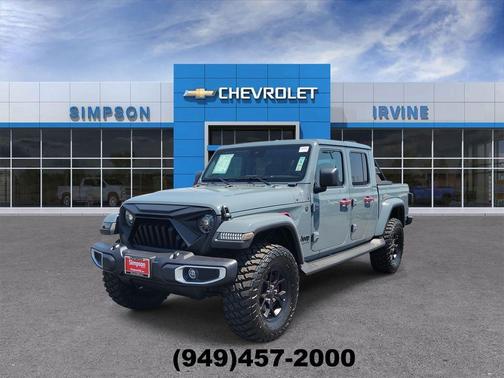 Anvil Clearcoat 2025 Jeep Gladiator High Tide