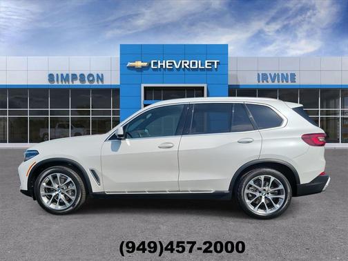 White Metallic 2022 BMW X5 xDrive40i