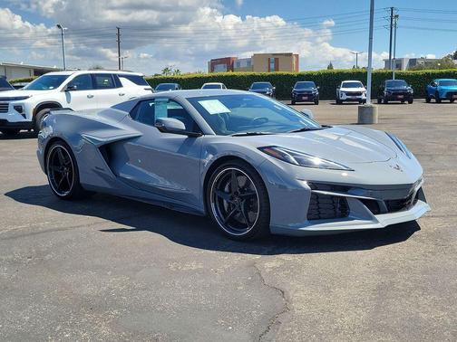 Sea Wolf Gray Tricoat 2025 Chevrolet Corvette E-Ray RWD Convertible 2LZ