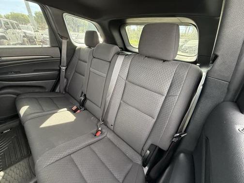 2019 Jeep Grand Cherokee Laredo