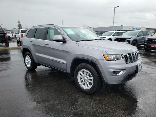 2019 Jeep Grand Cherokee Laredo