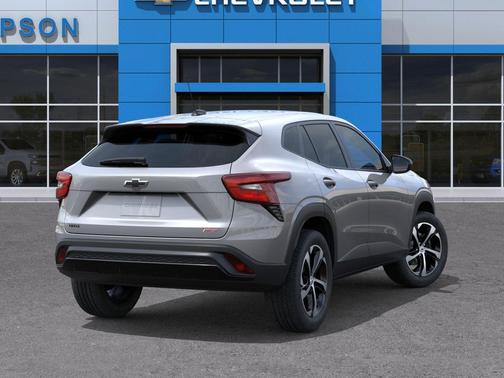 Sterling Gray Metallic 2026 Chevrolet Trax FWD 1RS