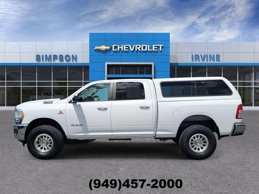 Bright White Clearcoat 2019 RAM 2500 Big Horn Crew Cab 4x4 6'4' Box