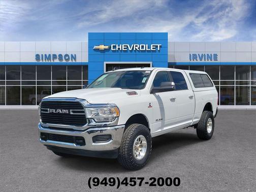 Bright White Clearcoat 2019 RAM 2500 Big Horn Crew Cab 4x4 6'4' Box