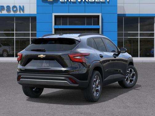 Mosaic Black Metallic 2026 Chevrolet Trax LT
