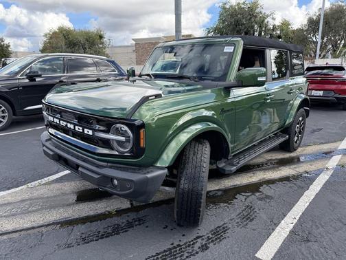 2023 Ford Bronco Outer Banks