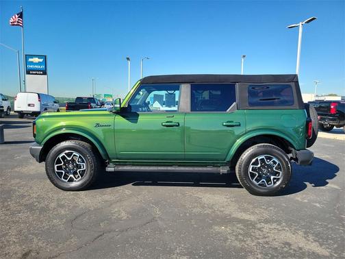 2023 Ford Bronco Outer Banks