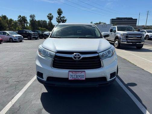 2015 Toyota Highlander LE