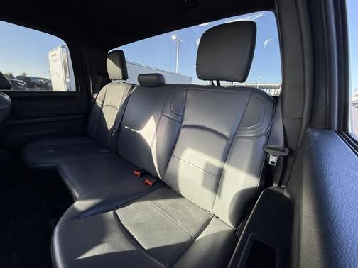 2022 RAM 2500 Tradesman Crew Cab 4x4 8' Box