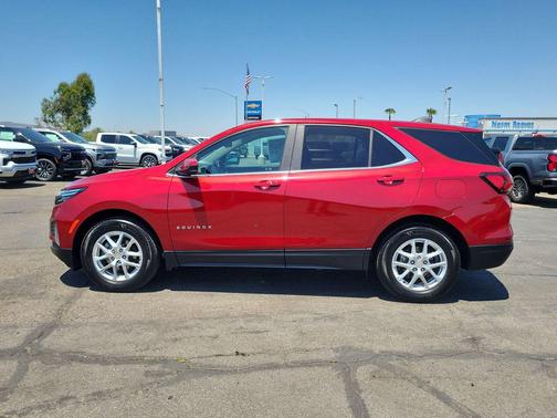 Radiant Red Tintcoat 2023 Chevrolet Equinox 1LT