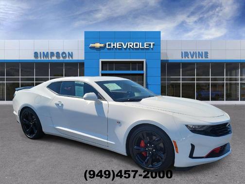 Summit White 2022 Chevrolet Camaro 2LT