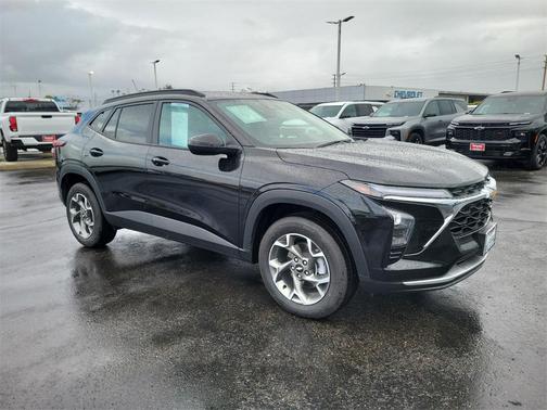 2025 Chevrolet Trax LT