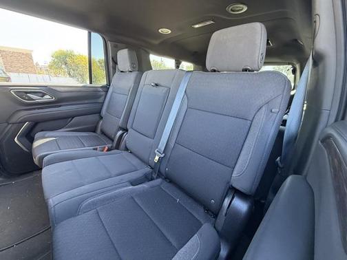 2024 Chevrolet Suburban LS