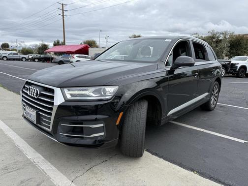 2019 Audi Q7 55 Premium