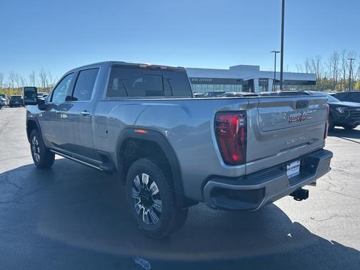 2025 GMC Sierra 2500 Denali