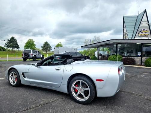 2000 Chevrolet Corvette Base