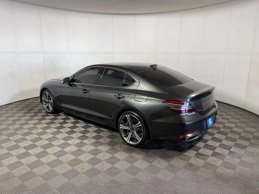 2024 Genesis G70 2.5T