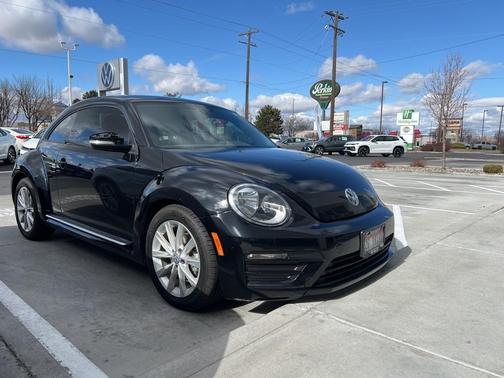 2018 Volkswagen Beetle 2.0T S