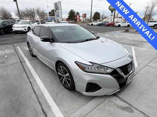 2021 Nissan Maxima SV