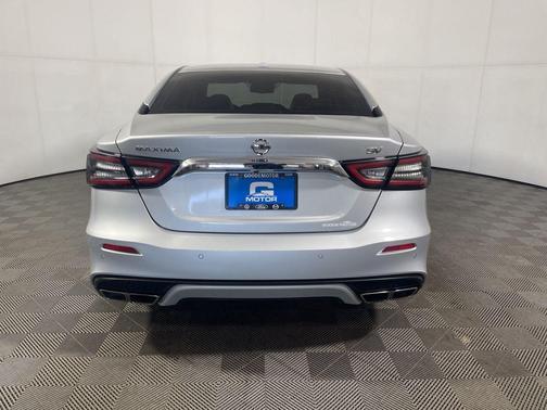 2021 Nissan Maxima SV