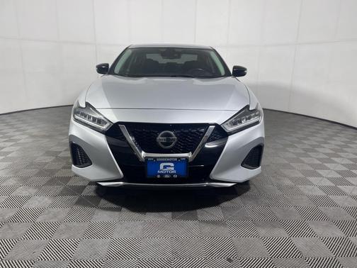 2021 Nissan Maxima SV