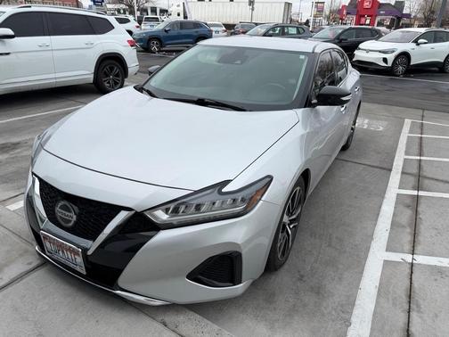 2021 Nissan Maxima SV