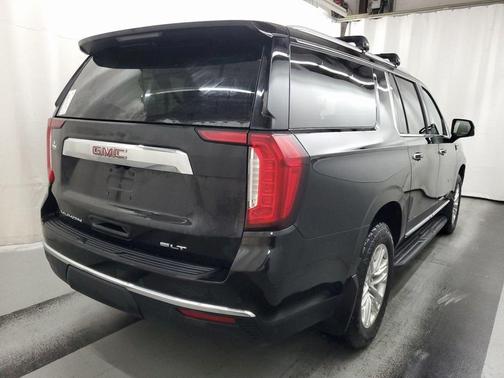 2024 GMC Yukon XL SLT