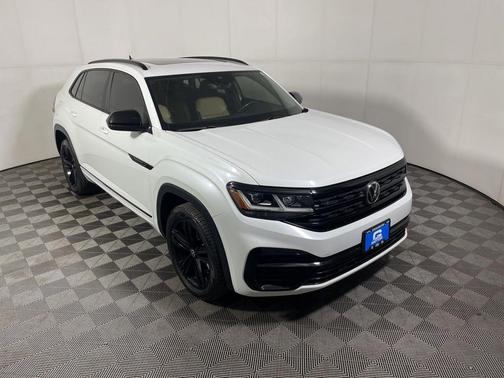 2023 Volkswagen Atlas Cross Sport 2.0T SEL R-Line Black
