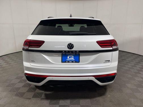 2023 Volkswagen Atlas Cross Sport 2.0T SEL R-Line Black