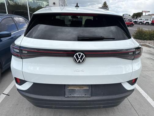 2023 Volkswagen ID.4 Pro