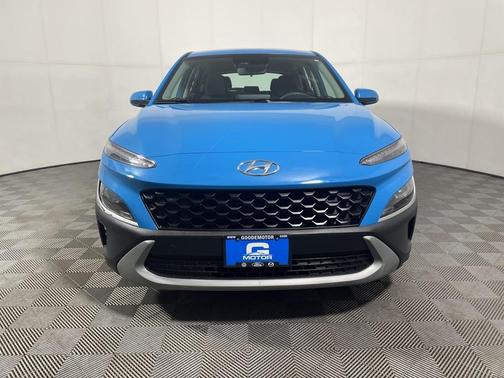 2022 Hyundai KONA SE