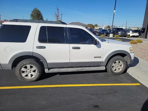 2006 Ford Explorer XLT