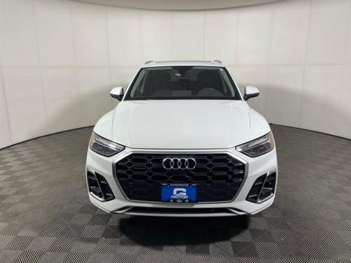 2023 Audi Q5 45 S line quattro Premium