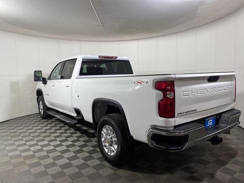 2025 Chevrolet Silverado 3500 LT