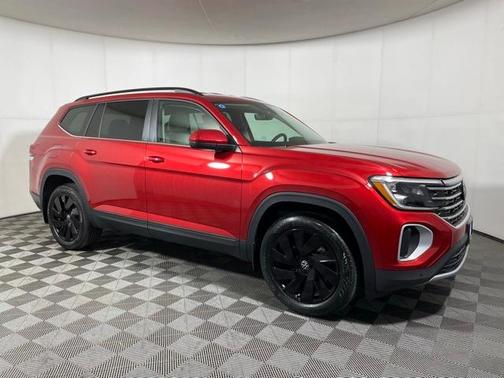 2025 Volkswagen Atlas 2.0T SE