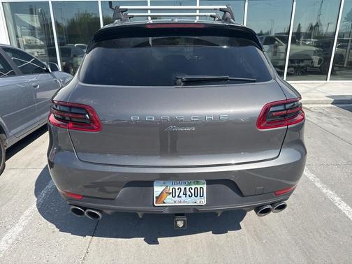 2018 Porsche Macan Base