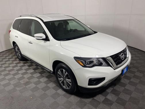 2019 Nissan Pathfinder S