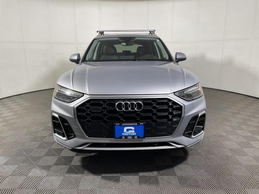 2023 Audi Q5 45 S line quattro Premium