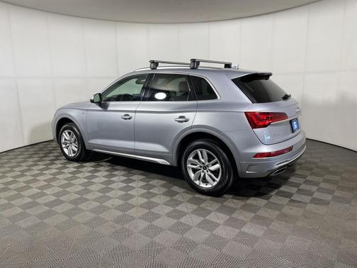 2023 Audi Q5 45 S line quattro Premium