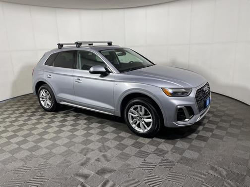2023 Audi Q5 45 S line quattro Premium