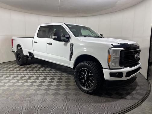 2023 Ford F-350 XLT